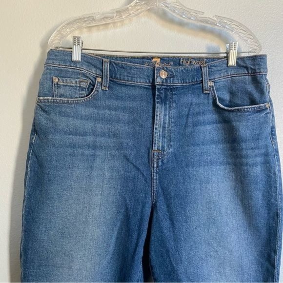 7 For All Mankind High Waist Slim Kick Jeans - Picture 2 of 11